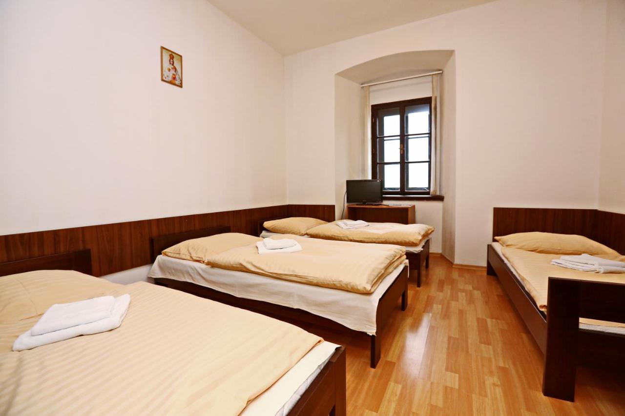Hotel Historicky Putnicky Dom Marianka Esterno foto
