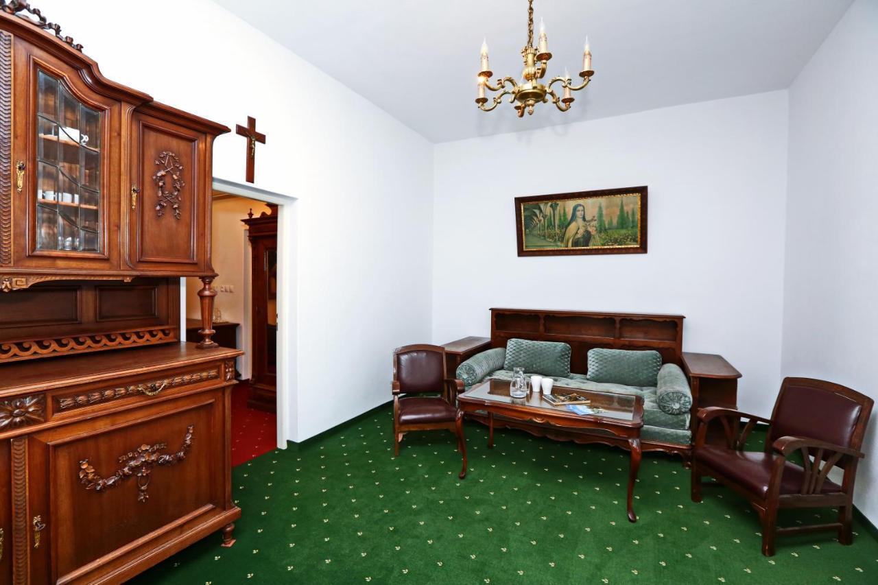Hotel Historicky Putnicky Dom Marianka Esterno foto