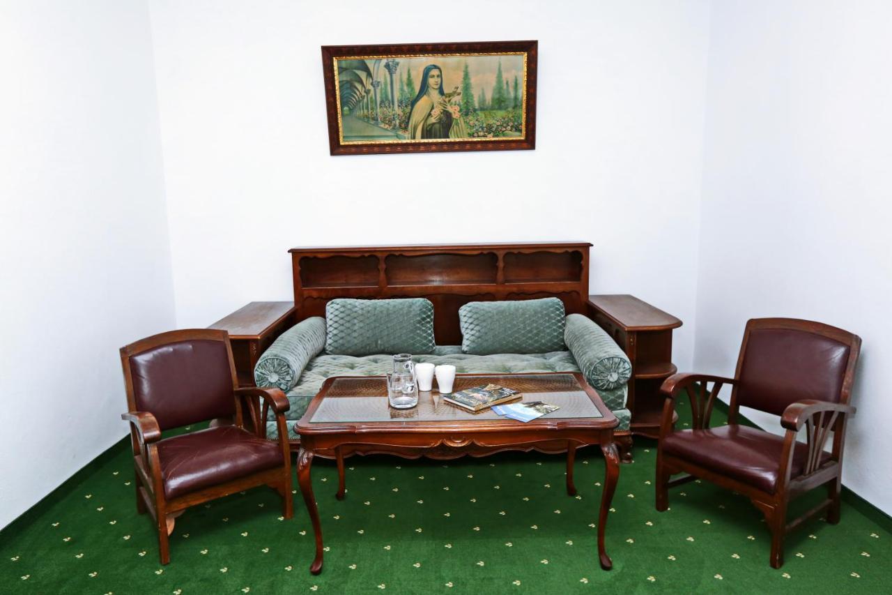 Hotel Historicky Putnicky Dom Marianka Esterno foto